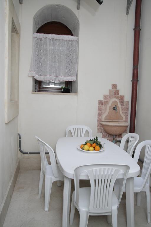 Maestranza Holiday Сиракуза Екстериор снимка