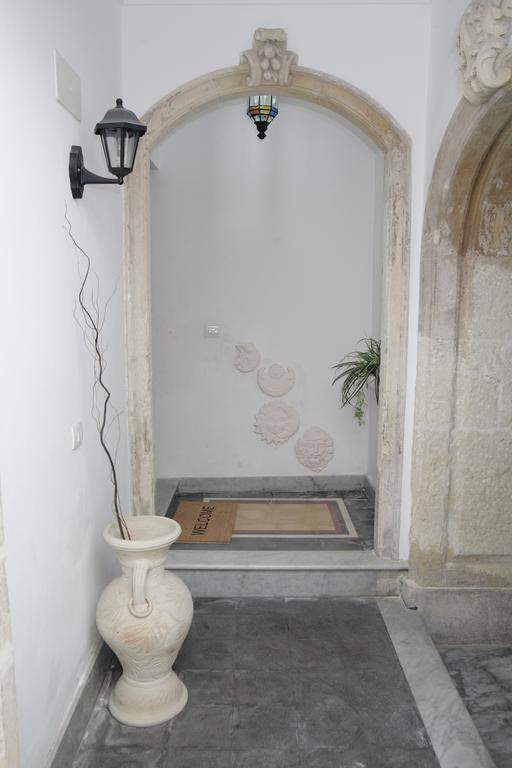 Maestranza Holiday Сиракуза Екстериор снимка